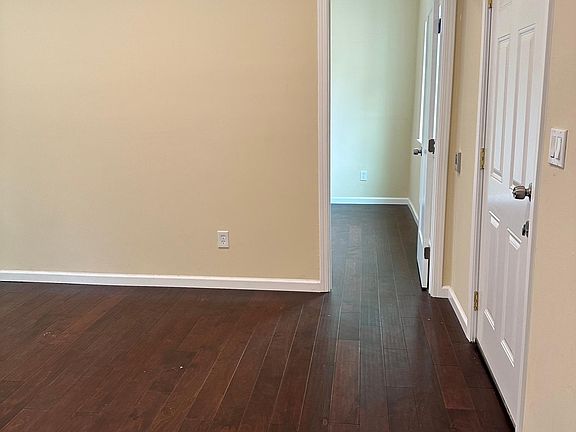 5th image of 8 1/2 Godeus St #1/2