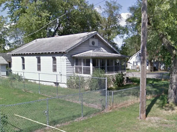 826 Fitch Rd, Rockford, IL 61109