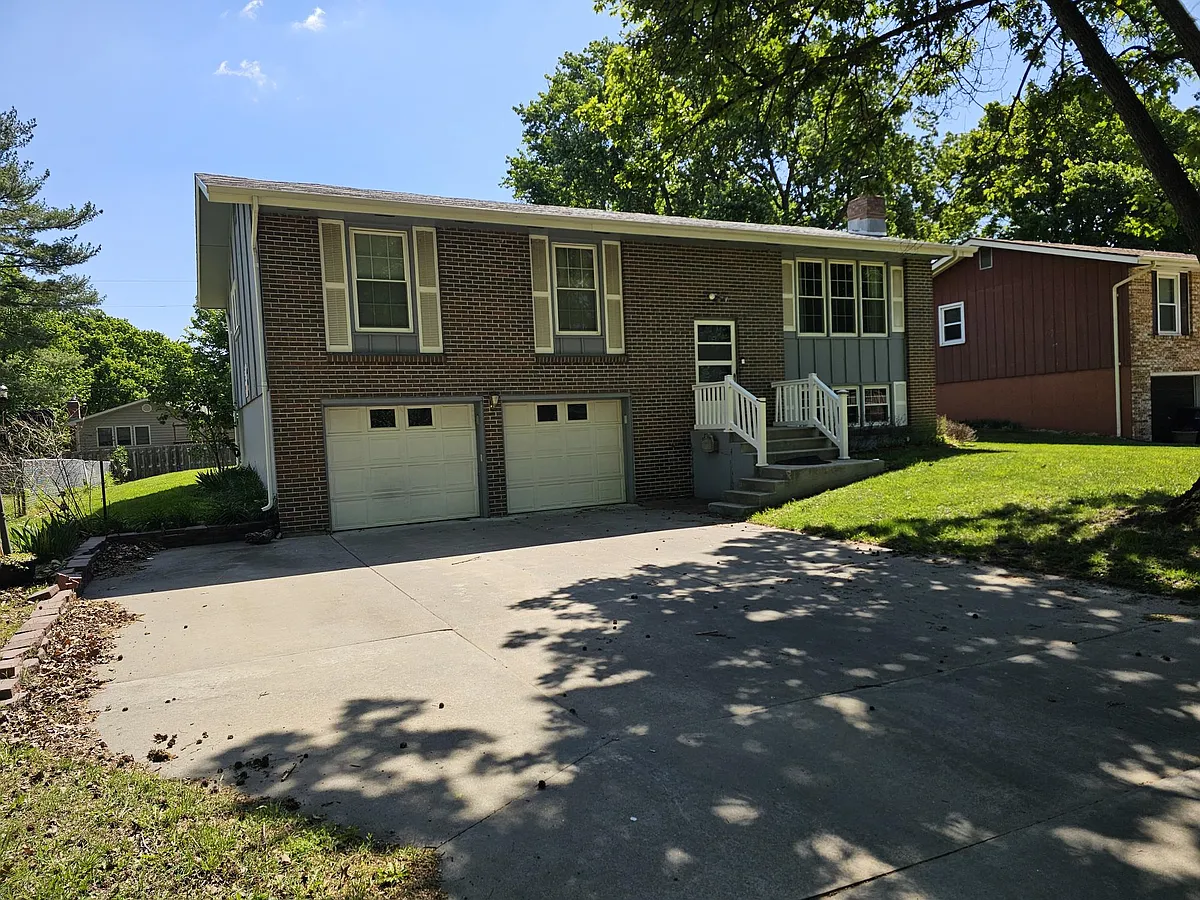 Building Photo - 2304 Seaton Ave