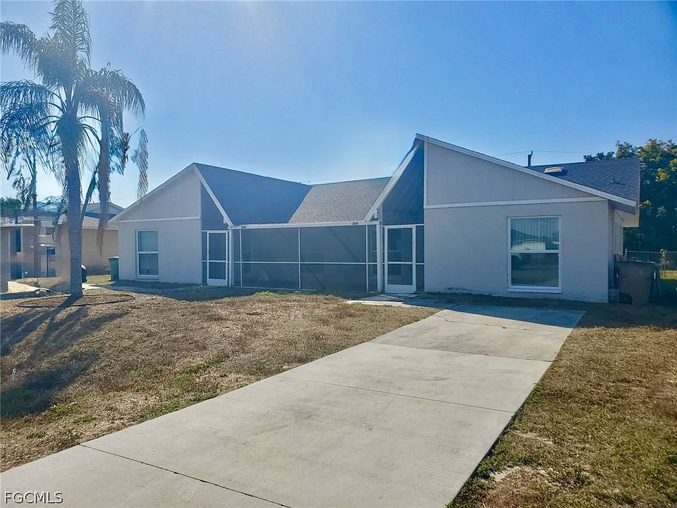 1st image of 924-926 Andalusia Blvd