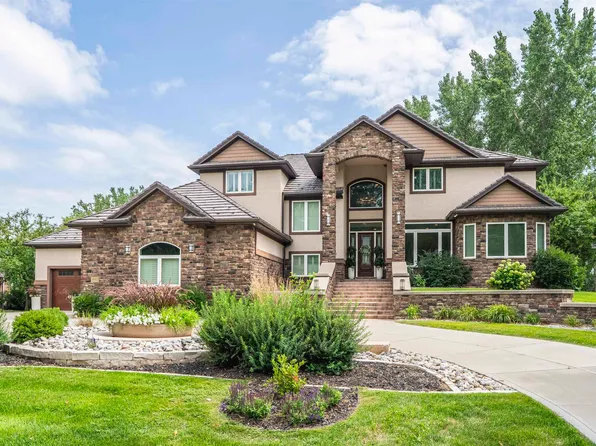 442 Firethorn Trl, Dakota Dunes, SD 57049