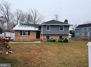 537 Butternut Dr, Fredericksburg, VA