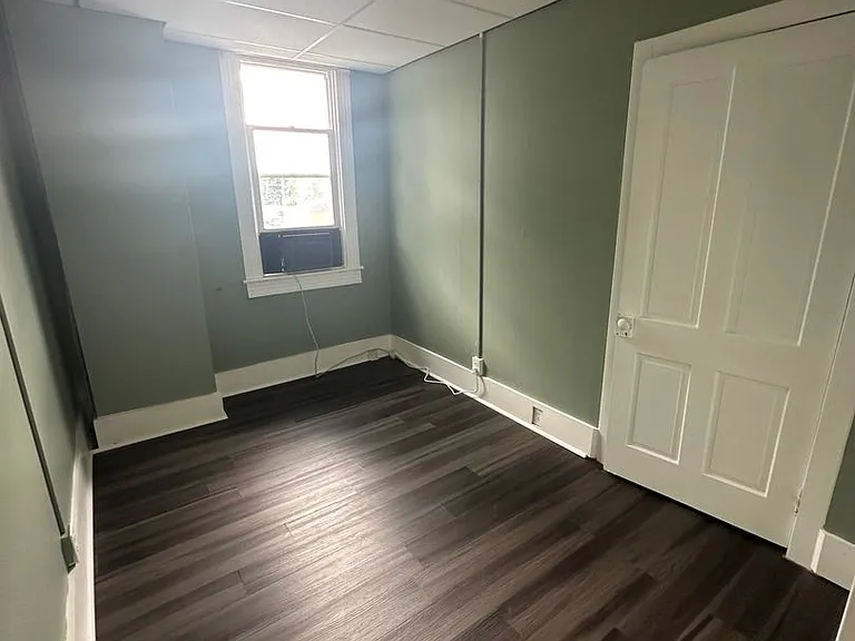 1141 Chestnut St — Photo 17