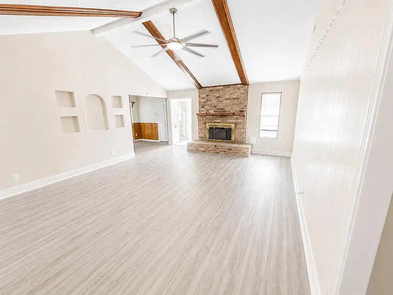 24207 Shellbrook Dr — Photo 3