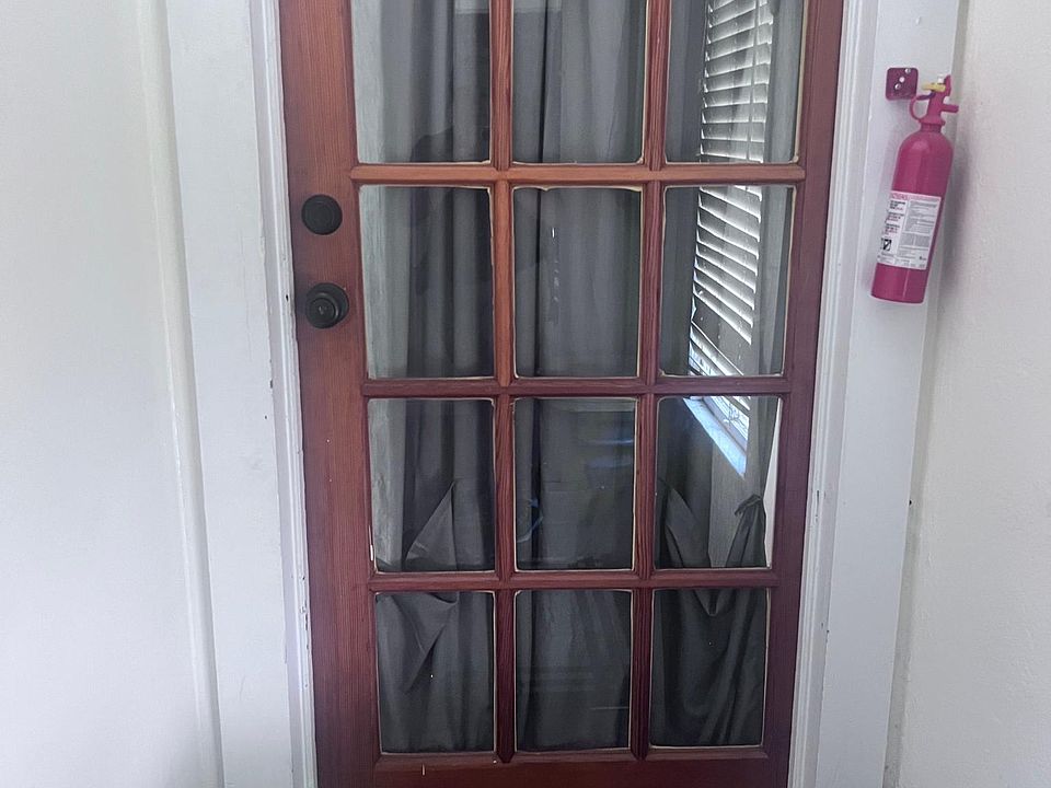 1st image of 928 NW 16th Ave #3