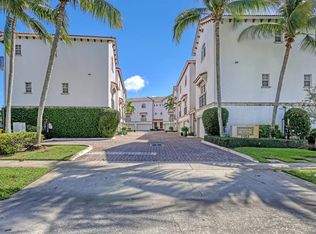 1950 Presidential Way APT 12, West Palm Beach, FL 33401