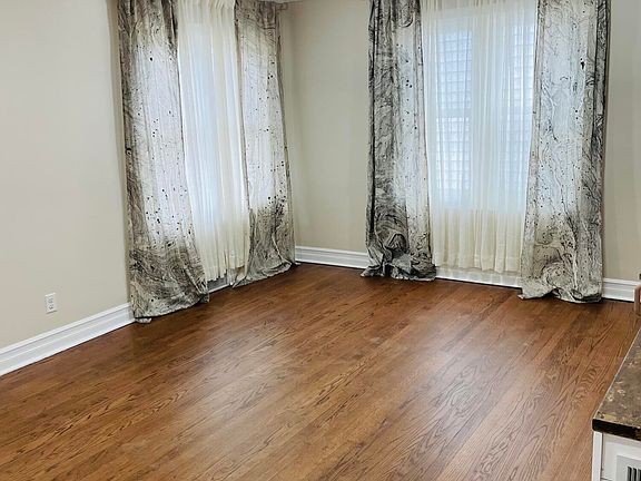 5th image of 1316 Lake Ave