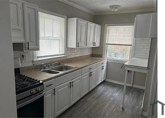 6 bed, $2,500 — Photo 2