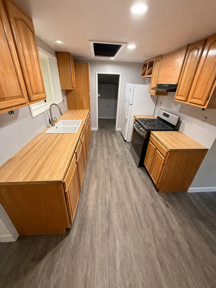 Building Photo - 21830 Canyon Way #1