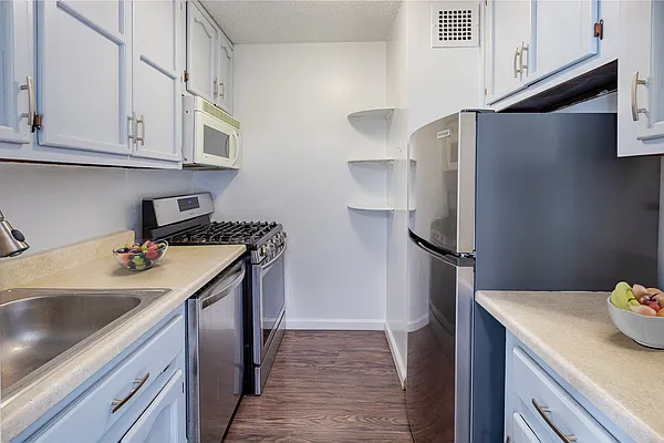 Rented by Corcoran | media 7