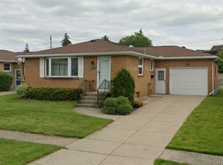 49 Fairelm Ln, Cheektowaga, NY 14227