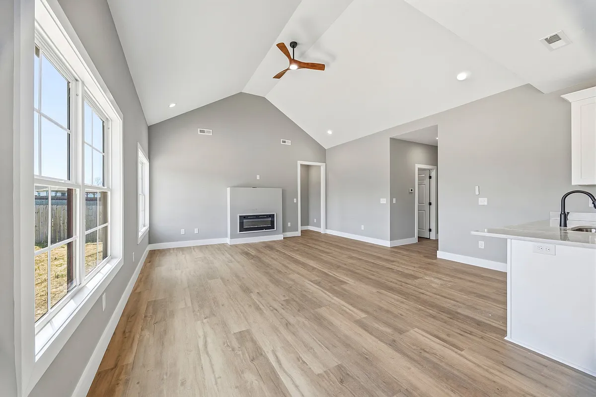 Building Photo - 463 White Dogwood Dr