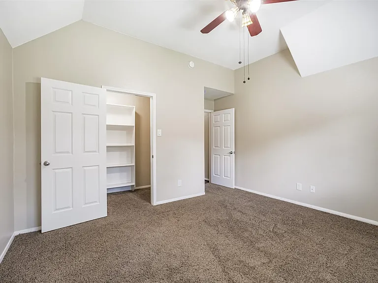 15810 Cypress Hall Dr — Photo 41