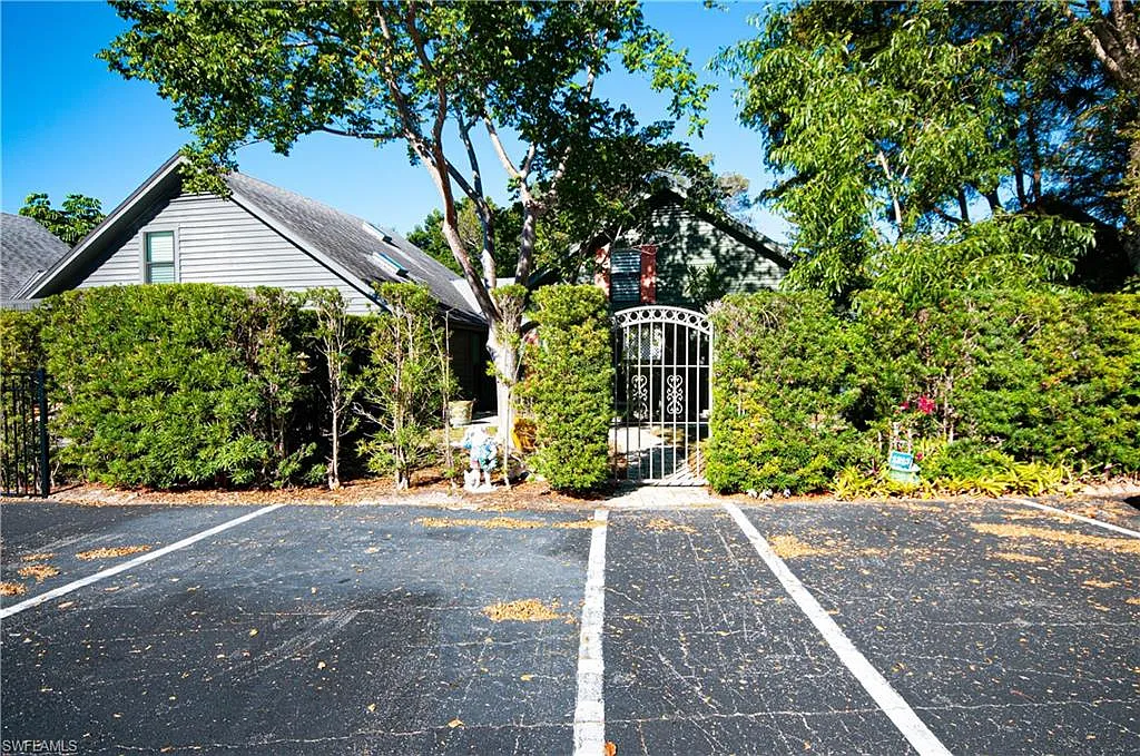 2 bed, 2.0 bath, 1728 sqft, $6,500 — Photo 1