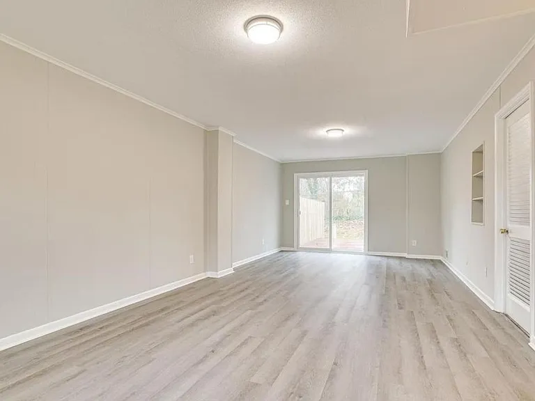 14704 Cardigan Sq — Photo 13