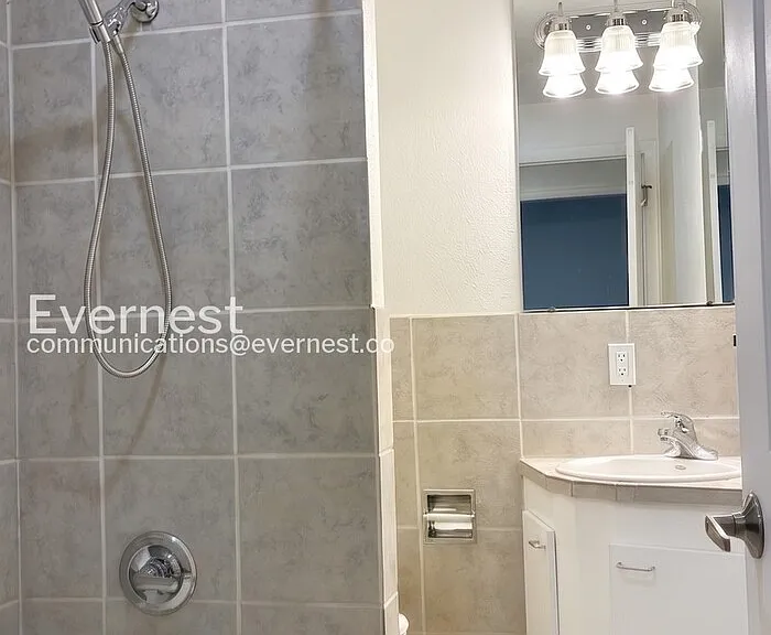 301 Peterson St #106 — Photo 15