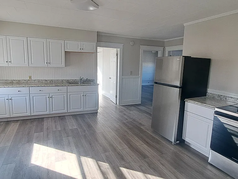 82 Green St #302 — Photo 7