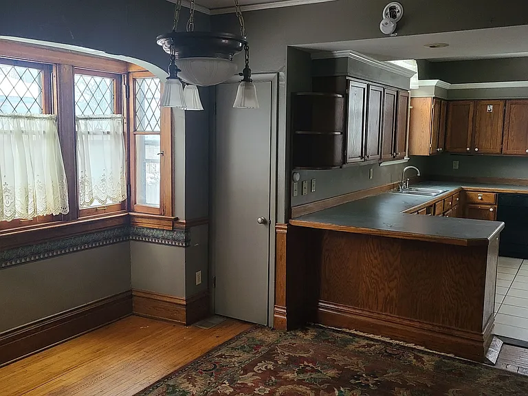 214 Woodward Ave #A — Photo 6
