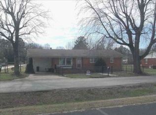 115 Depot St, Big Sandy, TN 38221