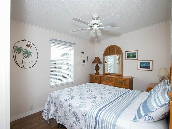 3rd image of 7565 Montauk Ave #S3