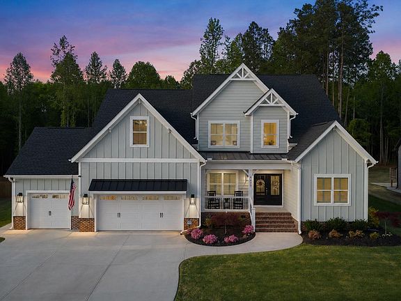 3rd image of 8420 Adagio Cir