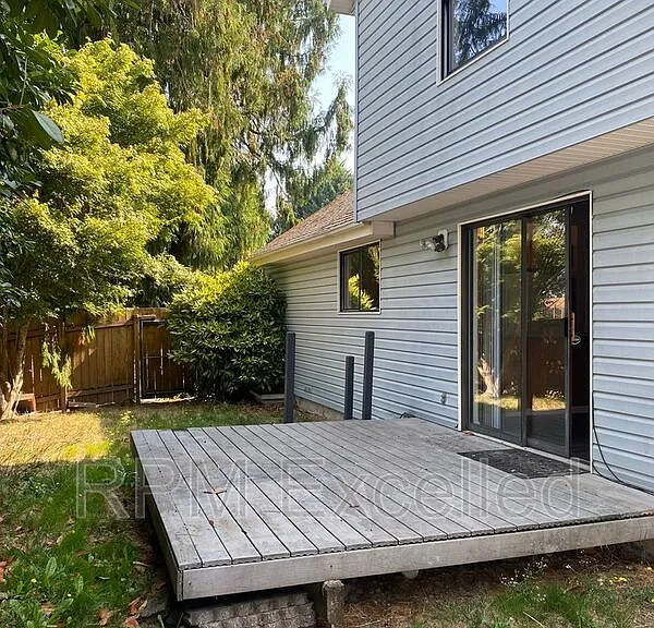 6135 36th St SE — Photo 26