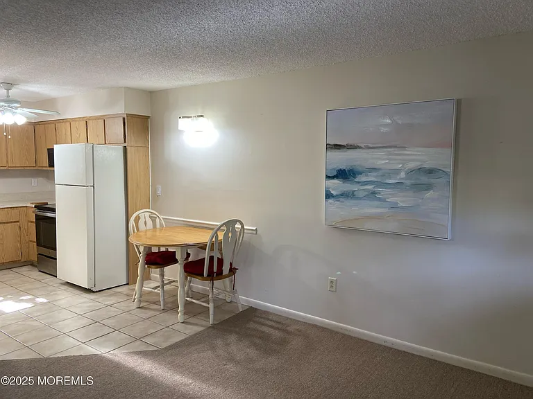 548 Ocean Blvd #8 — Photo 4