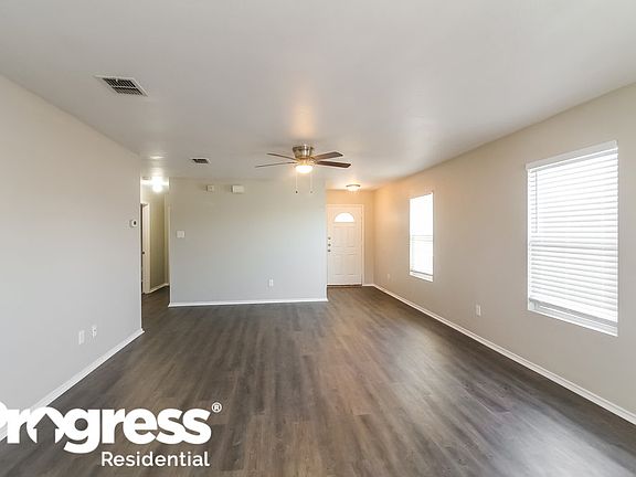 3rd image of 233 Wolf Mountain Ln