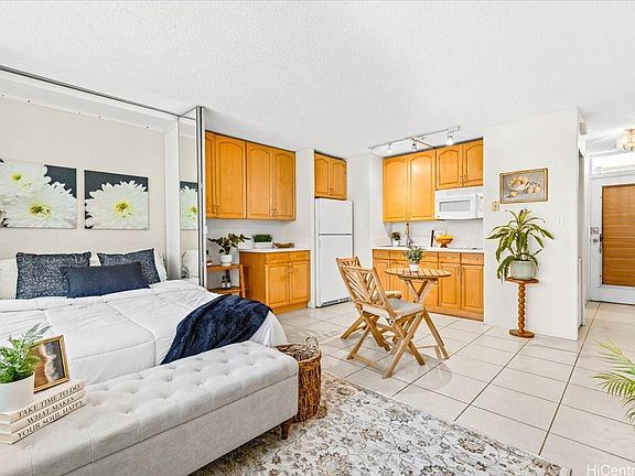 4th image of 929 Ahana St APT 303