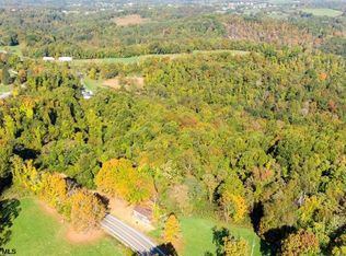 Beverly Pike, Grafton, WV 26354