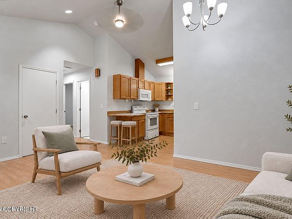 4th image of 5730 W Trinity Ave