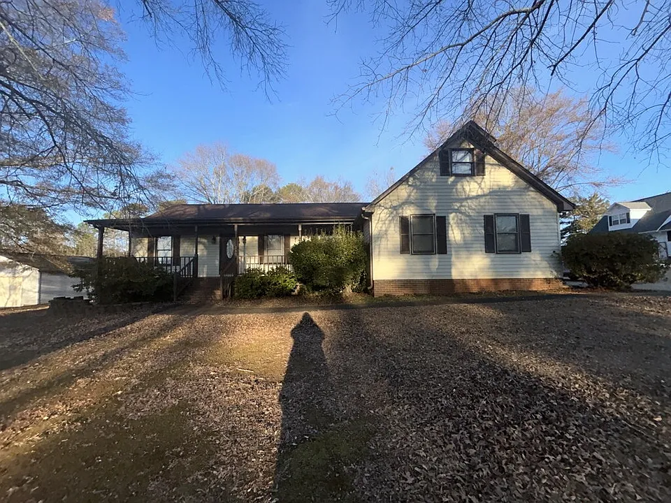 128 Country Ln
