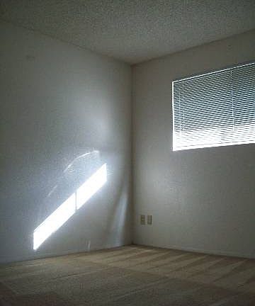 4th image of 1133 S Farmer Ave APT B