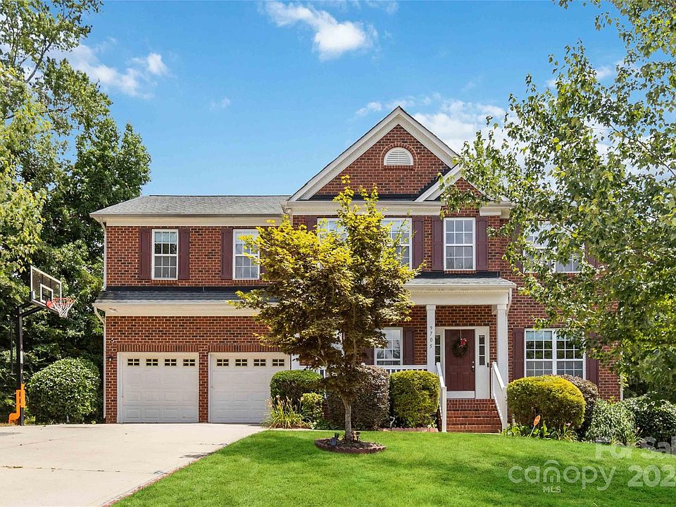 1st image of 9705 Luckwood Ct