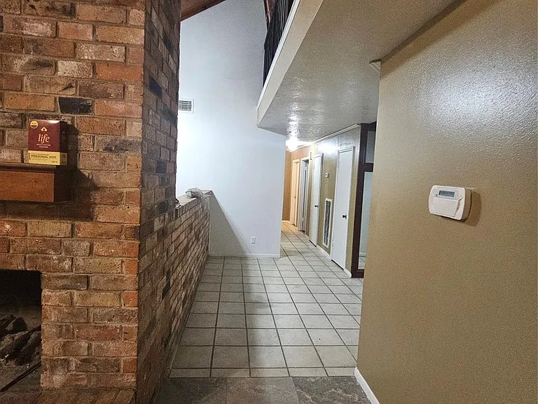 4011 Alshire Dr — Photo 31