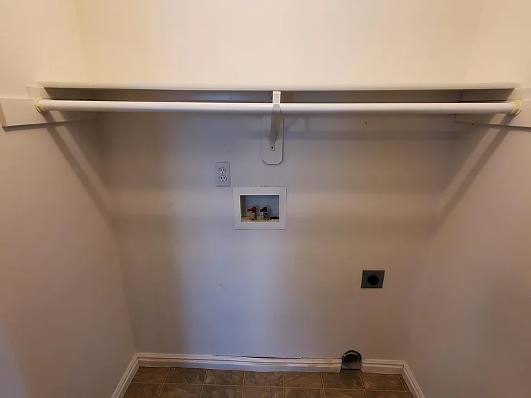 630 Linden Dr #4 — Photo 5