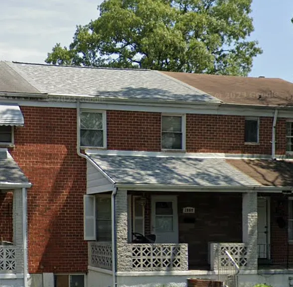 1009 S Marlyn Ave — Photo 3