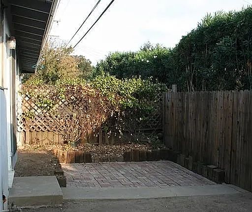 4th image of 199 El Camino Way #1