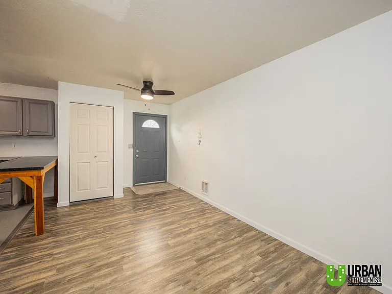 3216 E 29th Ave — Photo 5