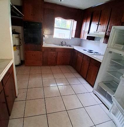 2nd image of 5708 N Palafox Hwy #G