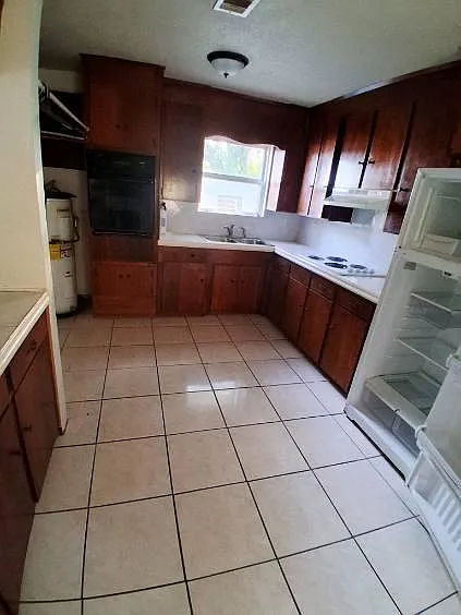 5708 N Palafox Hwy #G — Photo 2