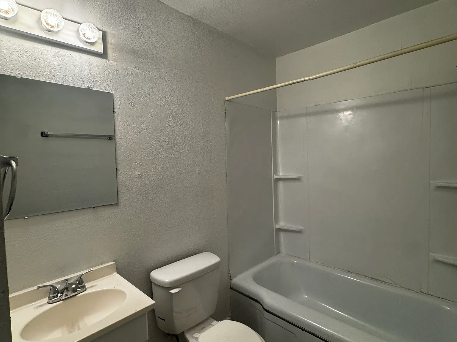 1 bed, 680 sqft, $750 — Photo 4