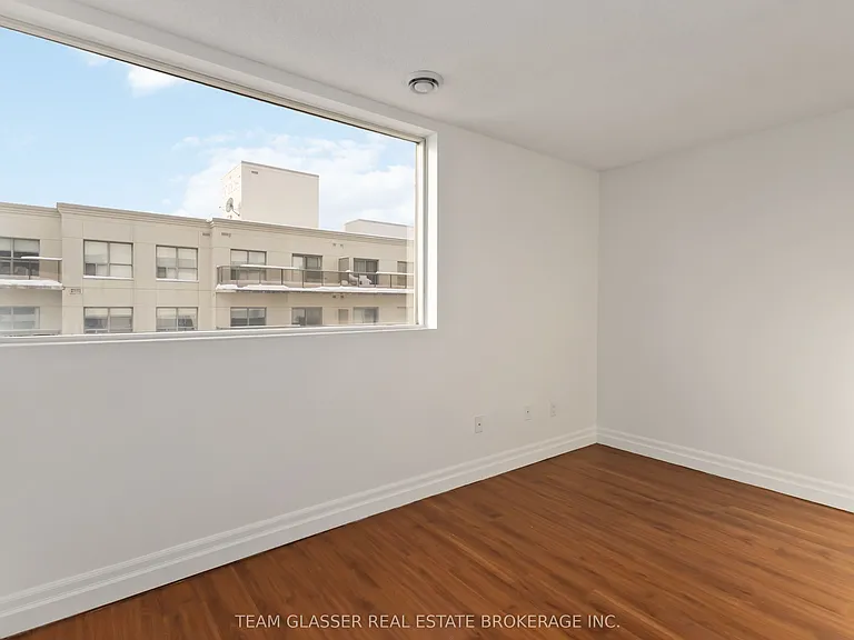 675 Richmond St #609 — Photo 9