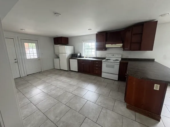 155 Park Ave APT 3, Torrington, CT 06790