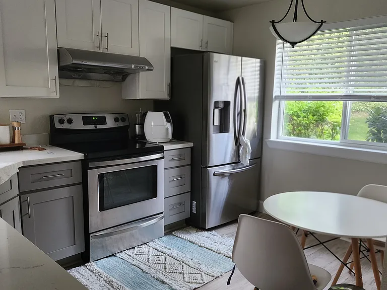 833 SW Sunset Blvd — Photo 8