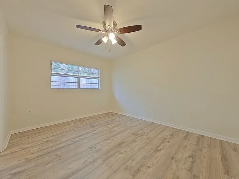 235 Beulah St #16 — Photo 8