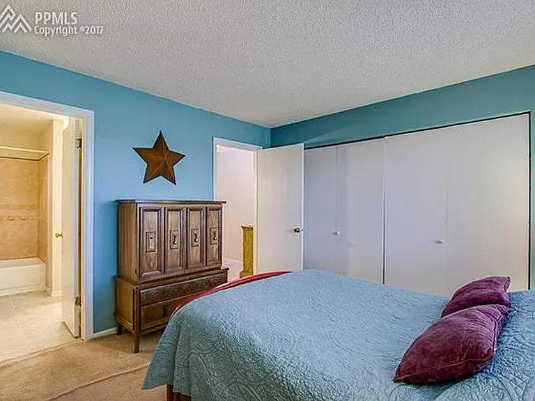 5517 Mansfield Ct — Photo 16