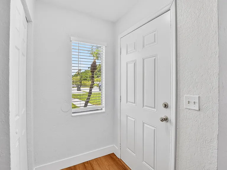 Southern Villas — Photo 3