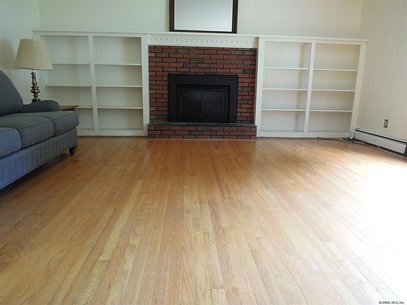 5th image of 1 Blue Spruce Ln