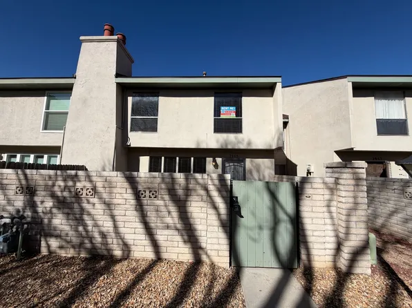 7465 Prairie Rd NE, Albuquerque, NM 87109